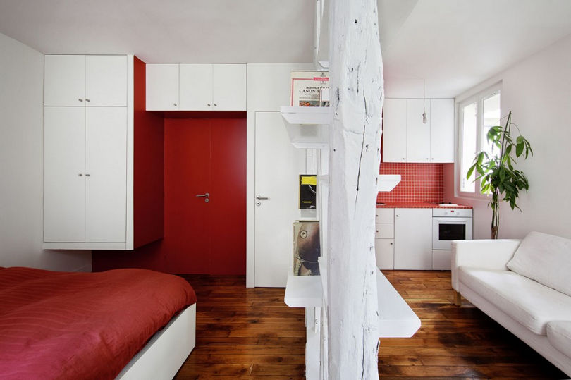 25nm-es kis lakás piros és fehér dekorációval - mini élettér stílusosan 2