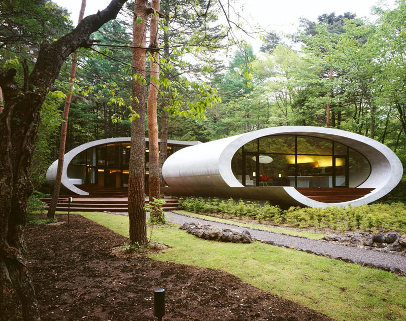 Kagyló ház - különleges szerkezetű beton épület a japán erdők mélyén 2