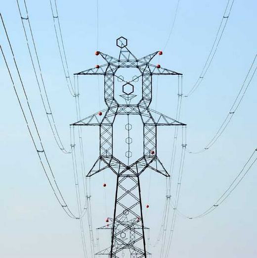 Formabontó távvezetéki oszlopok a  magyar villamosenergia átviteli hálózaton