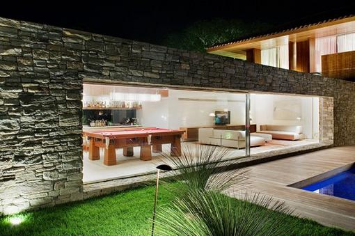 natural-minimalism-in-open-beach-house-design-7