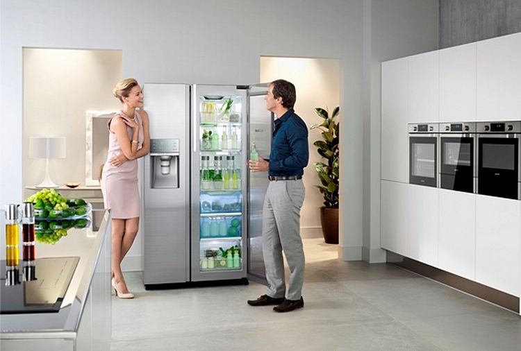 Samsung Food ShowCase hűtőszekrény:  praktikus és hatékony kialakításával új színt visz a mindennapokba