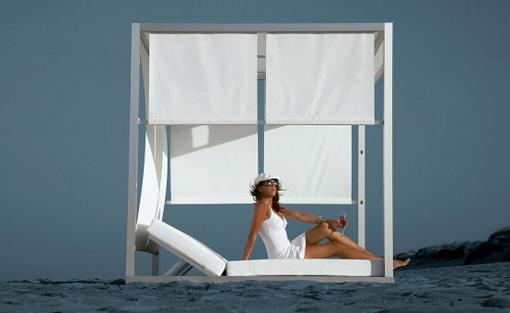 Outdoor-White-daybed-by-Gandia-Blasco-6