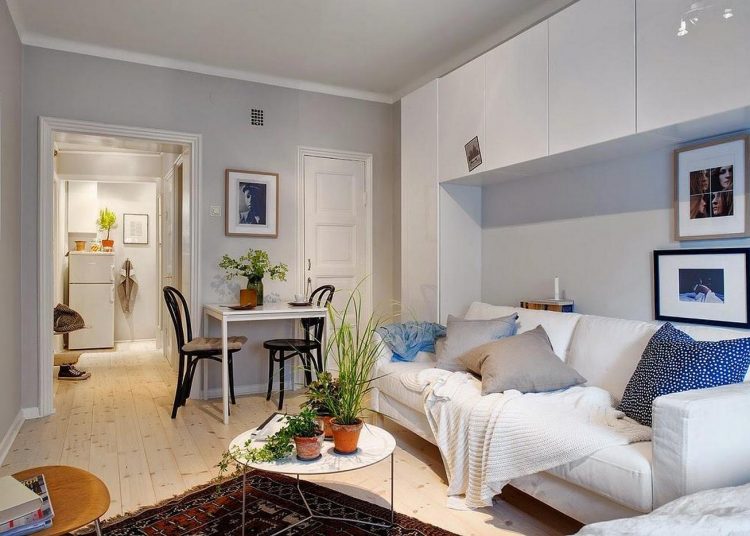 Mini lakás ötletek - 24m2 fiatalosan berendezve, a pici élettérhez képest teljes felszereltséggel