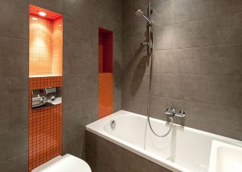 Férfi lakása, 34m2 modern, egyszerű, funkcionális berendezése épített látványelemekkel