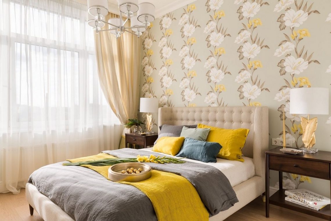 Középső helyiségben konyha étkezővel, dolgozósarok a beépített erkélyen - fiatal házaspár háromszobás, 74m2-es lakása