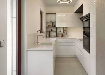 Nyitott polcok a konyhában