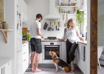 Fiatal pár, baba és kutya 49m2-en - teljes felújítás, lakberendezés hangulatos skandináv stílusban