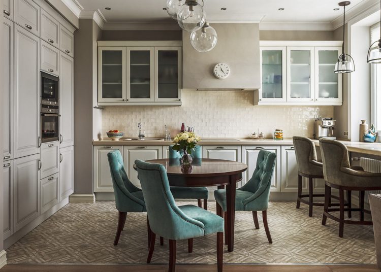 Amerikai lakberendezés, kényelem és természetesség nagyvárosi lakásban