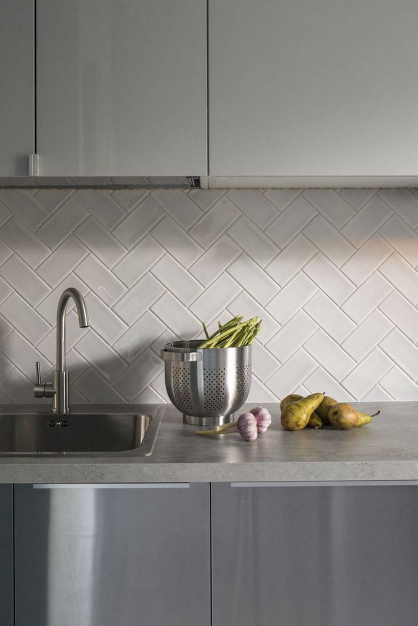 Tipikus 54m2-es panellakásban otthonos skandináv stílusú enteriőr kellemes színekkel, örökölt bútorokkal Tipikus 54m2-es panellakásban otthonos skandináv stílusú enteriőr kellemes színekkel, örökölt bútorokkal