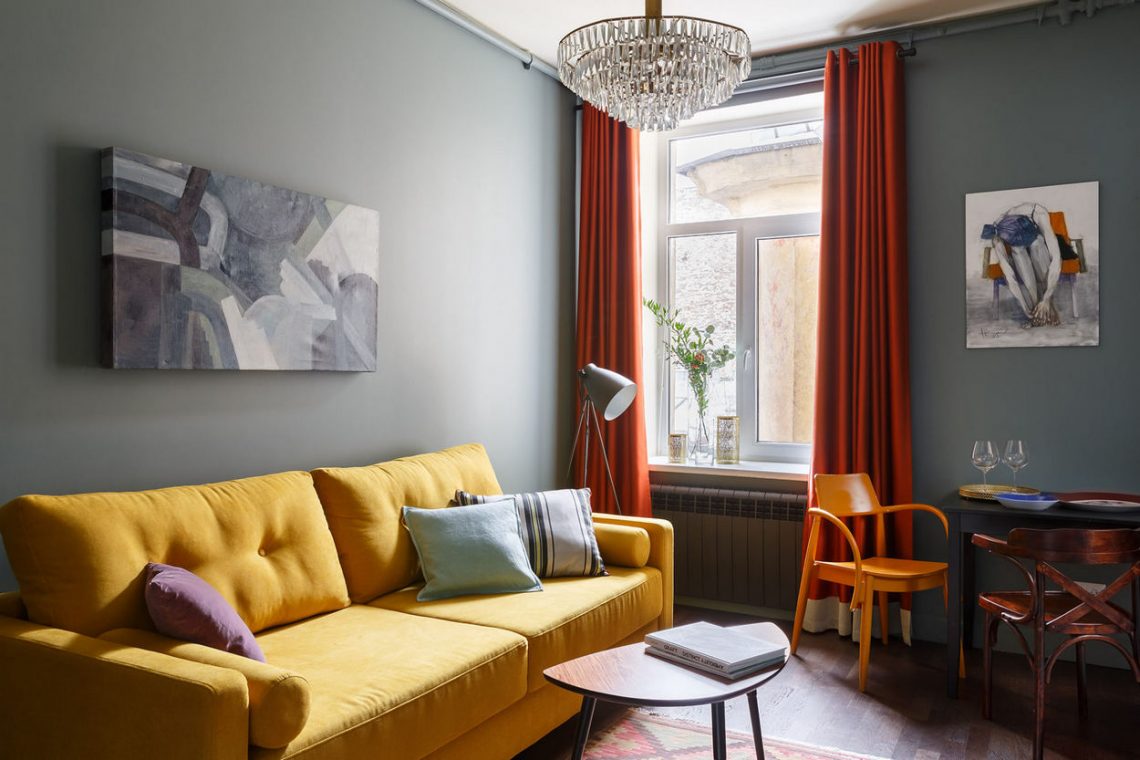 Szép terrakotta szín hálószobában, 56m2-es alaprajz javítása, egyedi színek minden helyiségben