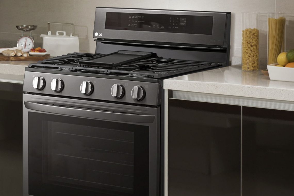 Okos sütőket mutat be az LG - InstaView technológia és ThinQ okosotthon-platform
