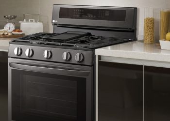 Okos sütőket mutat be az LG - InstaView technológia és ThinQ okosotthon-platform