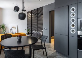 Fiatal pár stílusos, modern 36m2-es lakása helytakarékos és esztétikus hálószoba leválasztással