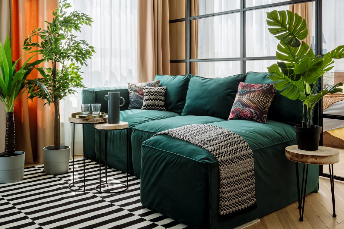 Jól eltalált színek, kényelmes, modern elosztás és berendezés fiatal hölgy 55m2-es új lakásában