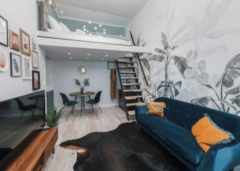 27 m2-es kis lakás Budapest belvárosában, optimálisabbra hangolt új elrendezés galériával