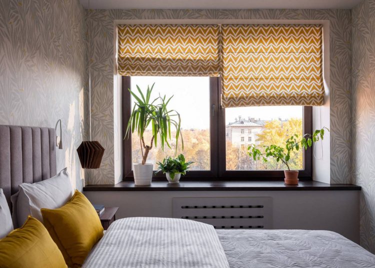 Jó hangulatot, meleget, fényt sugárzó lakberendezés fiatal pár 64m2-es, kétszobás lakásában