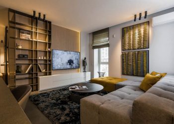 Két kisebb lakás összenyitásával 100m2-es lett a négyfős család modern stílusban berendezett otthona