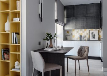 Orvostanhallgató új 31m2-es lakása modern berendezéssel, monokróm enteriőr sárga kiegészítő színnel