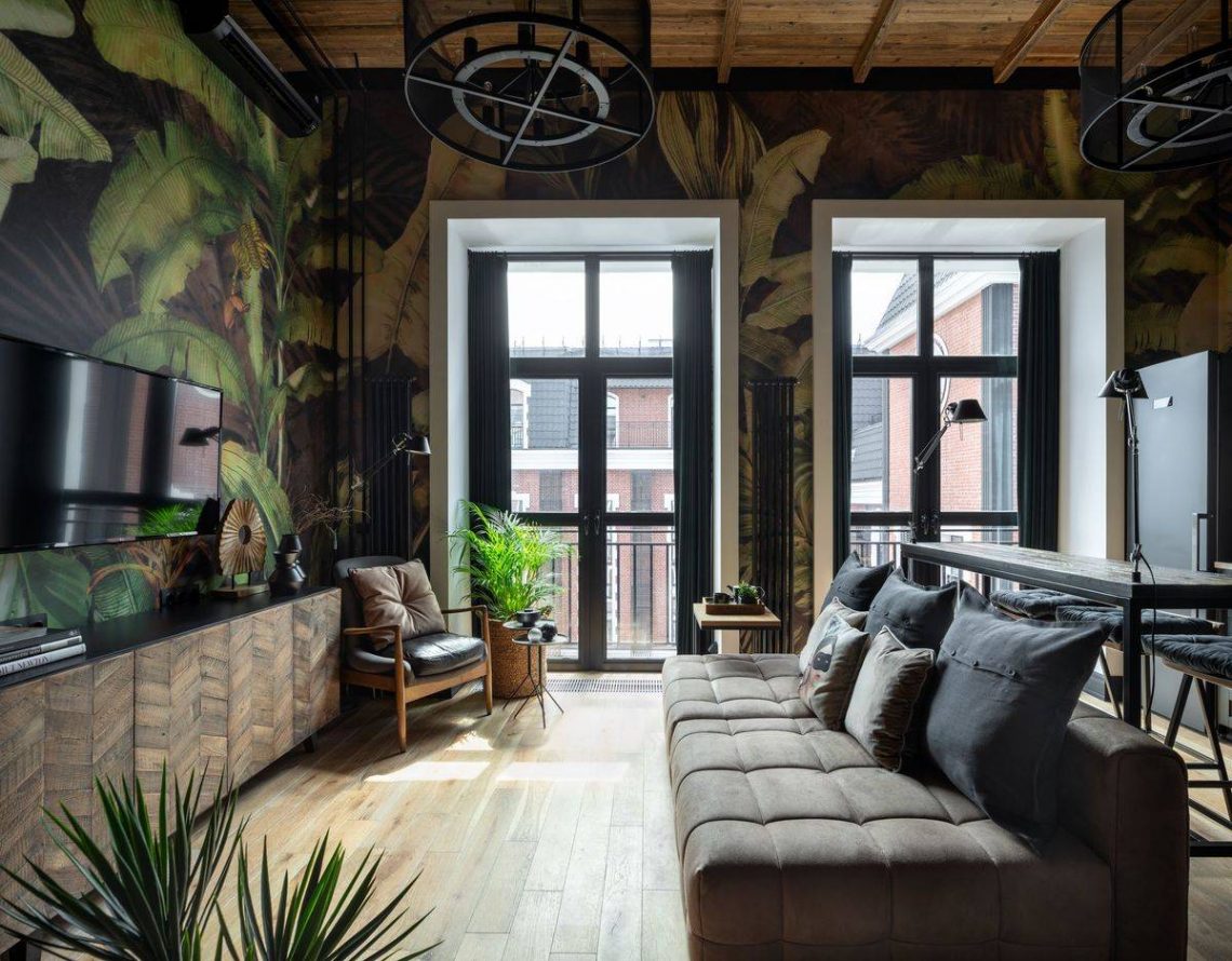 Trópusi növény minták egy hangulatos 31m2-es loft lakásban, régi teagyár felújított ipari épületében