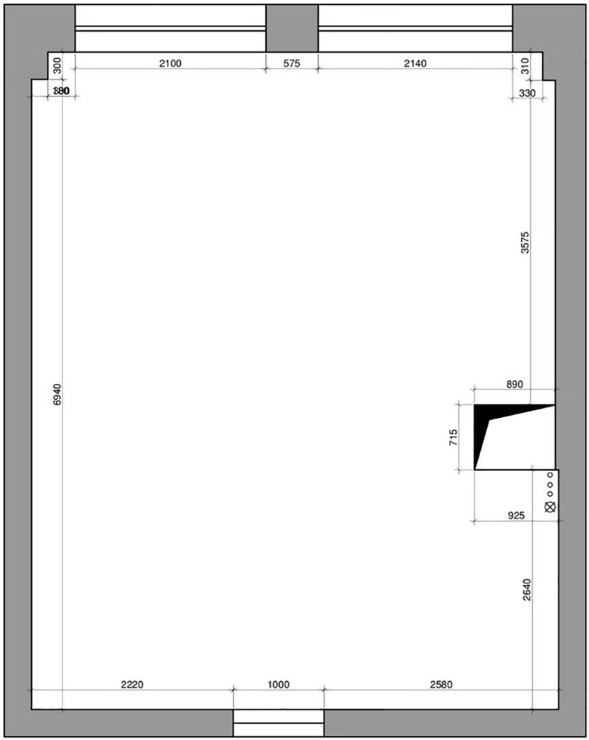 Fényes csokoládébarna és fehér konyha fiatal férfi 40m2-es lakásában, igényes, ízléses berendezés Fényes csokoládébarna és fehér konyha fiatal férfi 40m2-es lakásában, igényes, ízléses berendezés