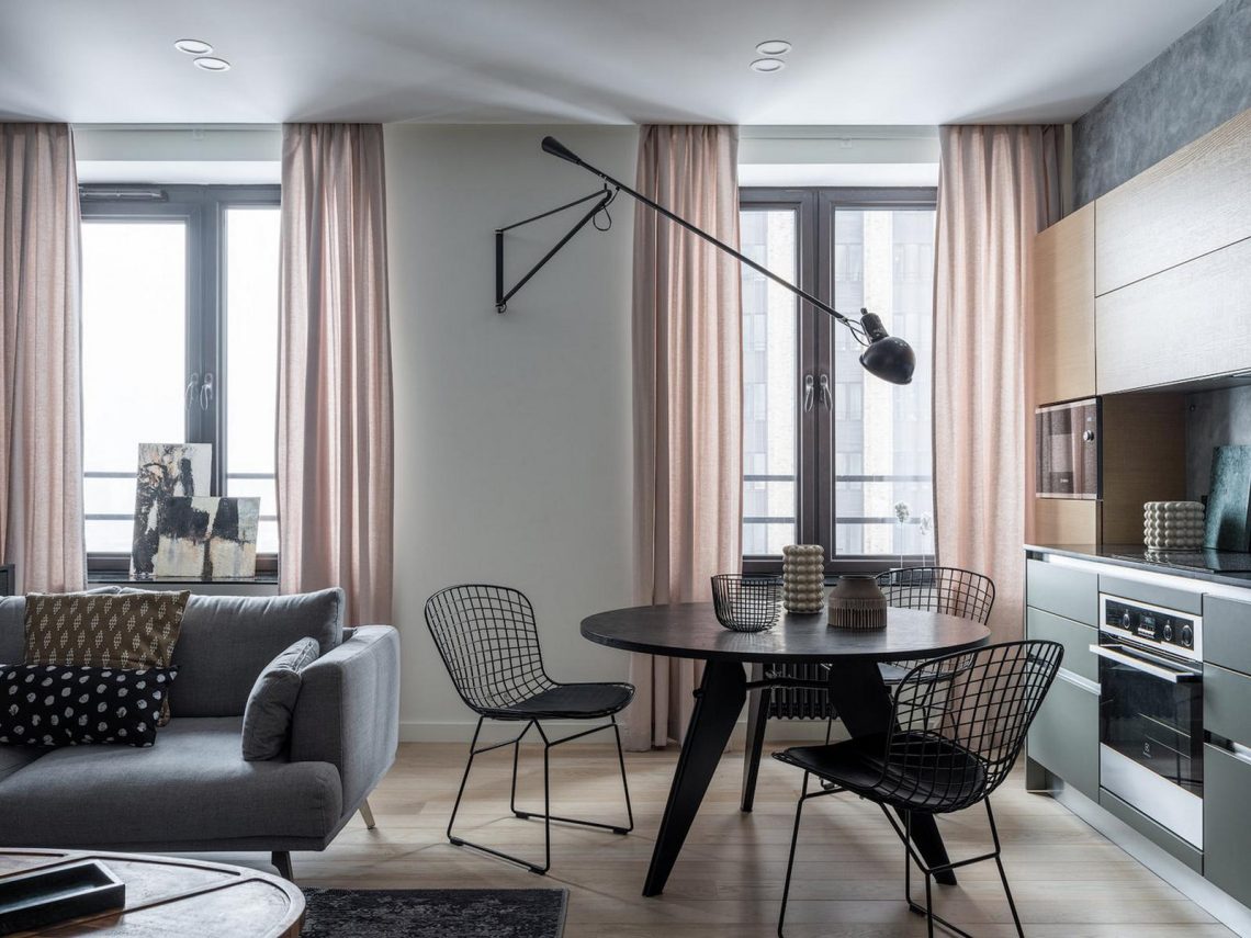 Harmonikus semleges színpaletta - család fekete cicával 70m2-en, kényelmesen