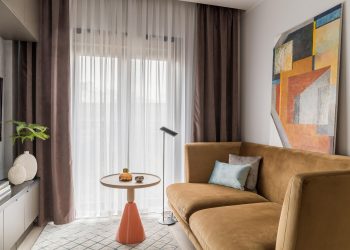 Harmonikus, szép színek 30m2-es lakásban, külön háló, stílusos, univerzális berendezés