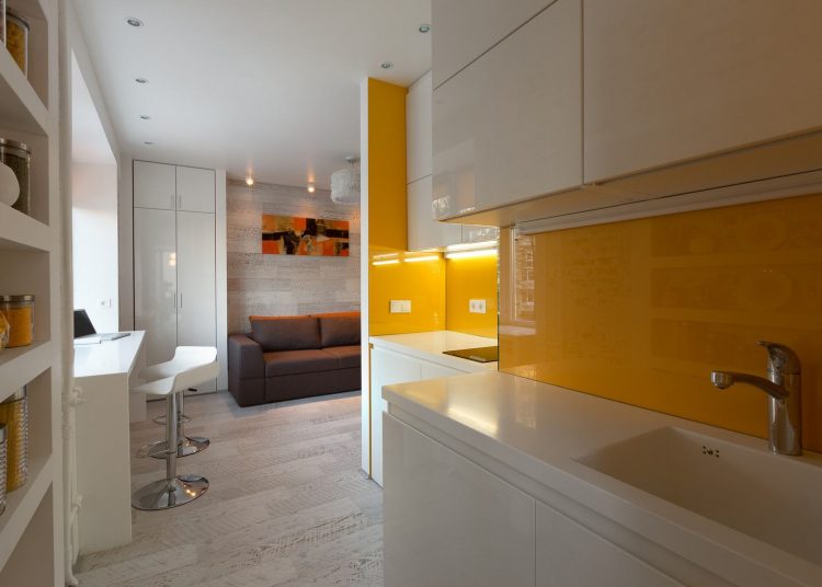 Kompakt, multifunkciós design 22m2-en, modern, praktikus berendezés kis lakás bérbeadásához