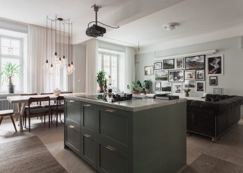 Lenyűgöző nappali szoba jól eltalált színekkel 67m2-es lakásban, elegáns, kifinomult részletek