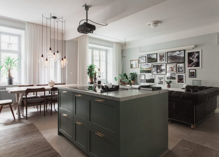 Lenyűgöző nappali szoba jól eltalált színekkel 67m2-es lakásban, elegáns, kifinomult részletek