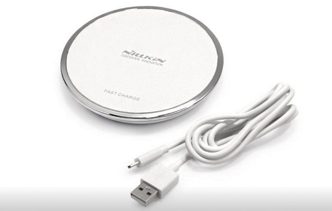 Egy stílusos vezeték nélküli töltő rendkívül praktikus és óriási szabadságot ad - ráadásul tetszetős designelemként bármelyik lakás enteriőrjét feldobja