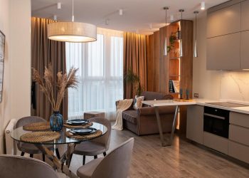 Bézs színpaletta, kényelmesre hangolt enteriőrök - 57m2-es lakás berendezése