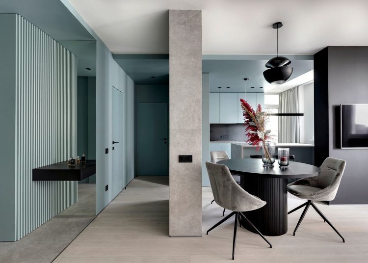 Éteri kék, letisztult, modern berendezés kétszobás lakásban - kényelem hűvös színpalettával