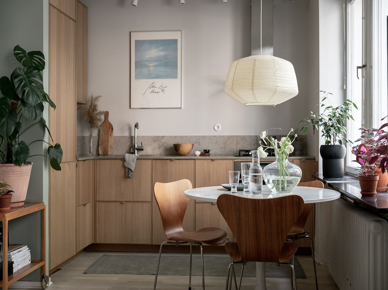 Okosan elosztott és szépen berendezett tér 37m2-en, egyszerű, stílusos lakásdekoráció