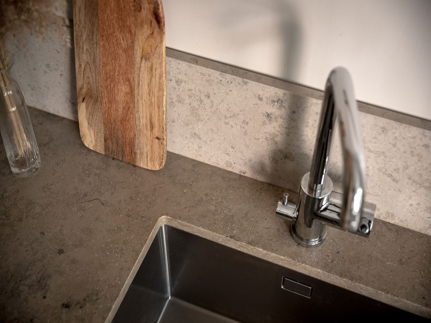 Okosan elosztott és szépen berendezett tér 37m2-en, egyszerű, stílusos lakásdekoráció