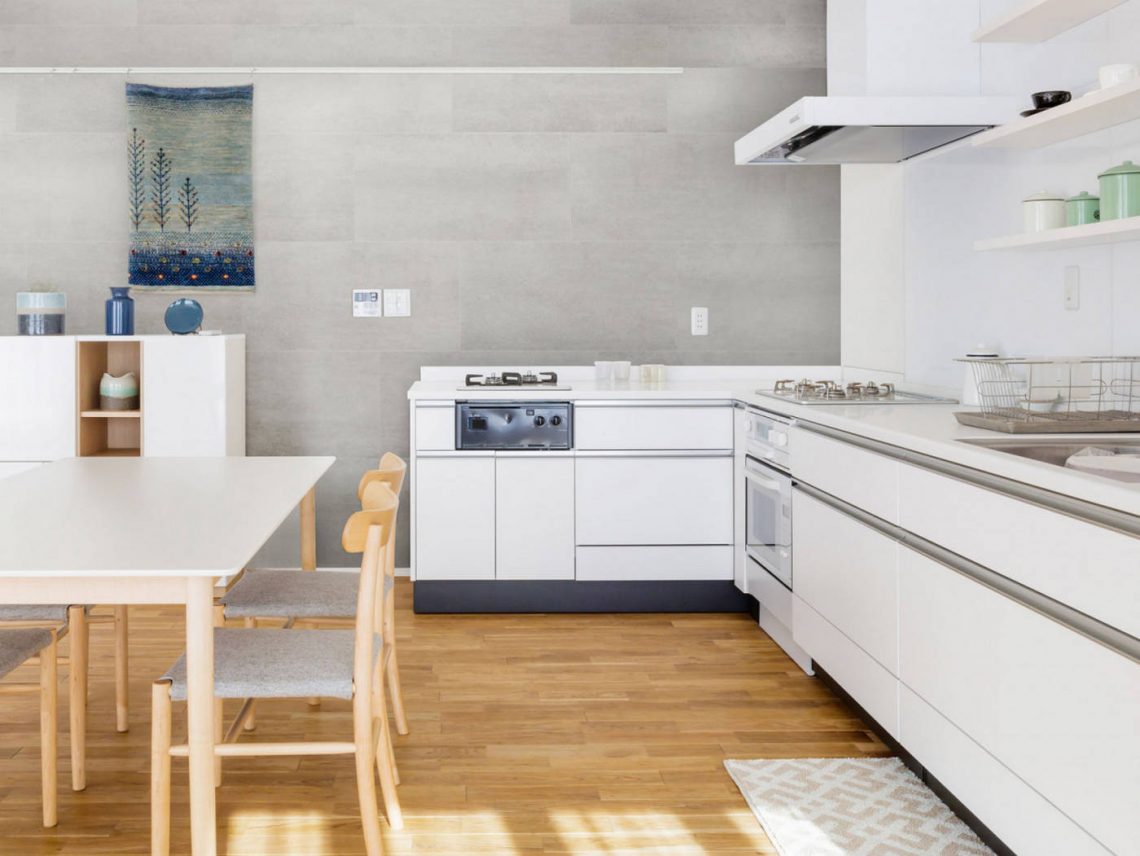 Látványos felújítás bontás nélkül? Easy Cover Pro falburkolat