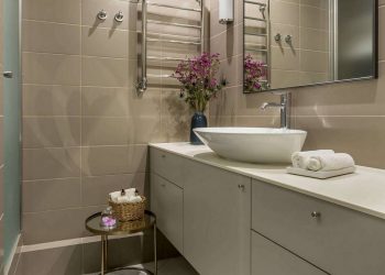 A minimalista és a modern klasszikus lakberendezési stílus is tetszett az ügyfeleknek - fiatal pár 56m2-en