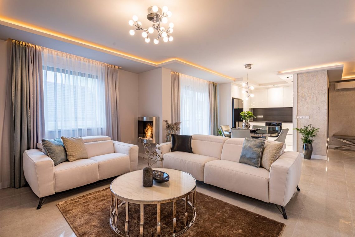 Anya és kisfia új otthona 90m2-en, pasztell színek, letisztult formavilág