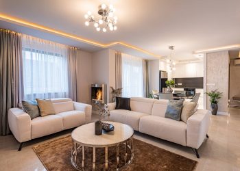 Anya és kisfia új otthona 90m2-en, pasztell színek, letisztult formavilág