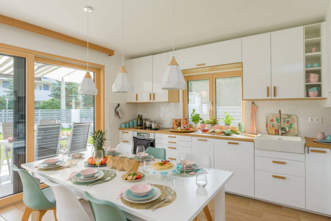 Balatoni álomház - építész-lakberendező házaspár három gyermekkel