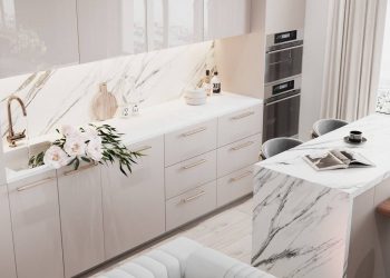 Fekete kőporcelán, fa és márvány elegáns ötvözése egy 83 m2-es, négyszobás lakásban