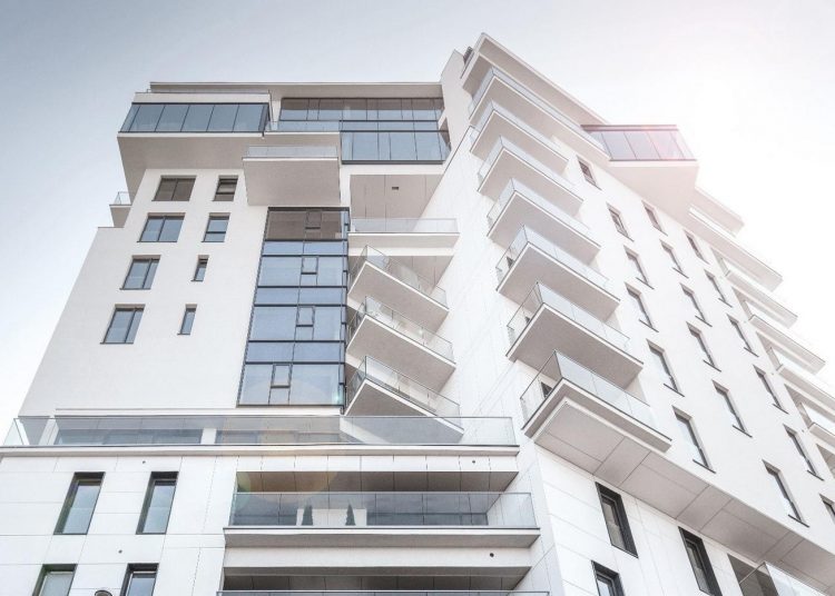 Egy fehér homlokzat sosem lehet csak „fehér”