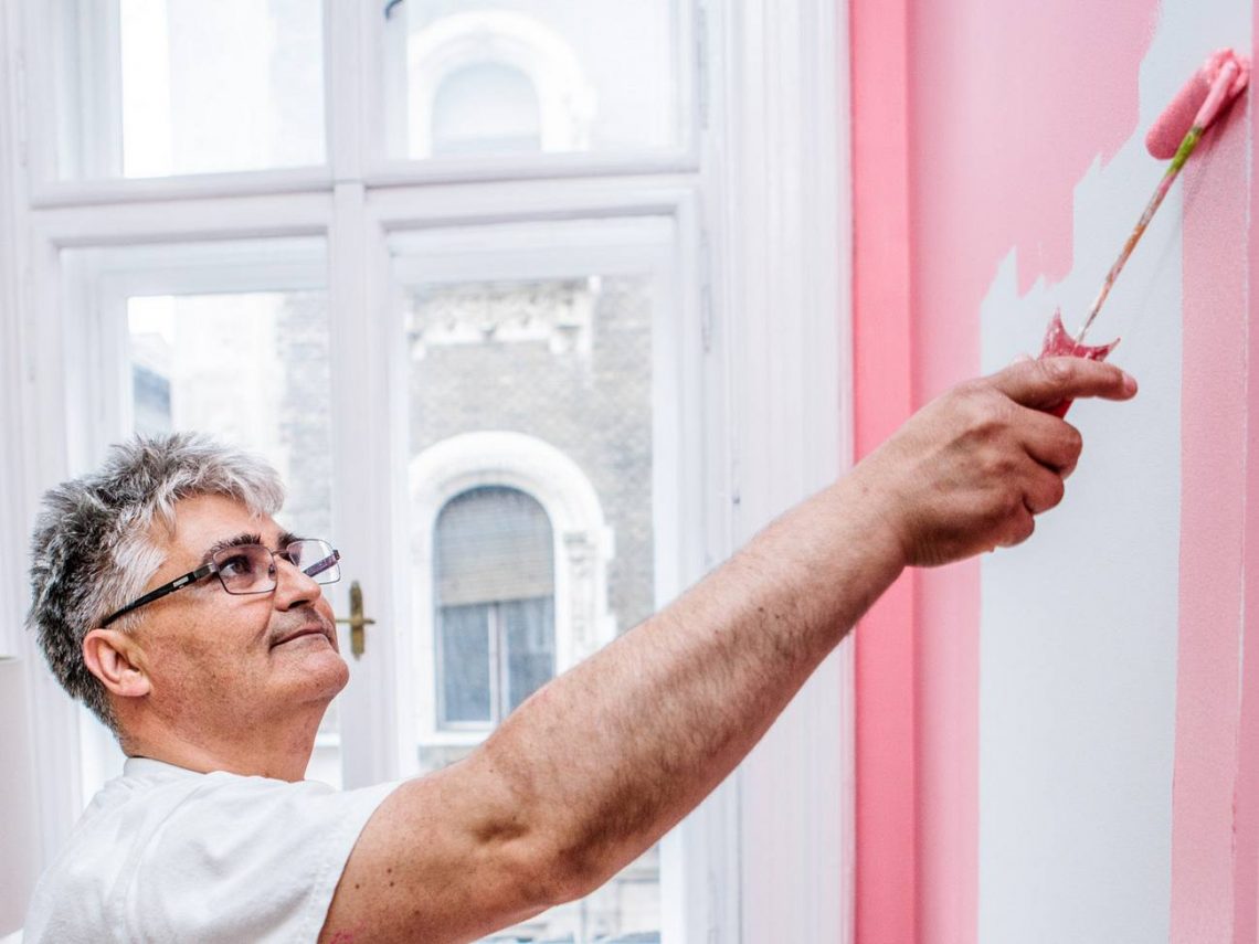Berobbant a hőség, de nem várhat a festés? A szakértő elmondja, hol hibázhatunk!