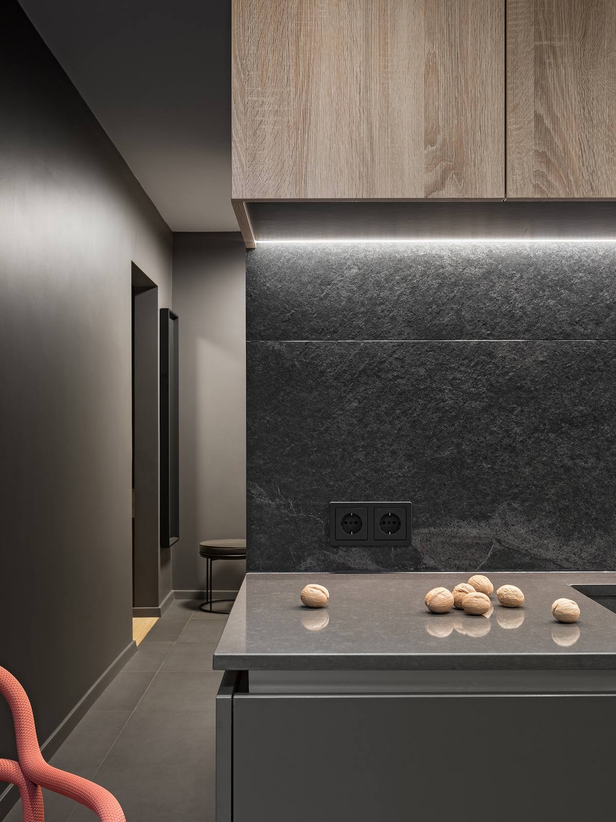 Hogyan lett egy panellakás letisztult és elegáns - 49m2 kényelmesen és stílusosan berendezve