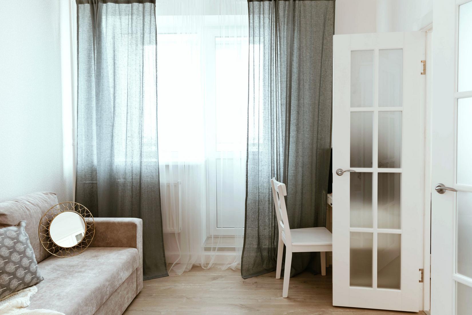 Fiatal nő 36m2-es otthona IKEA bútorokkal és kiegészítőkkel berendezve, praktikusabbra hangolt elosztással Fiatal nő 36m2-es otthona IKEA bútorokkal és kiegészítőkkel berendezve, praktikusabbra hangolt elosztással