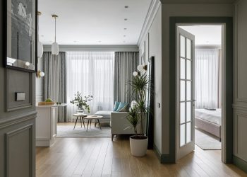 Hogyan keltette életre néhány szép színnel a kellemes, semleges hátteret a lakberendező - 54m2-es lakás érdekes és diszkrét dekorációval