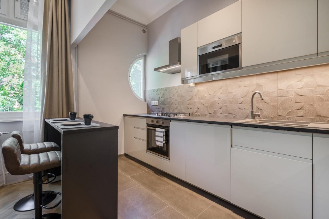 Pályakezdő fiatal első önálló otthona a II. kerületben