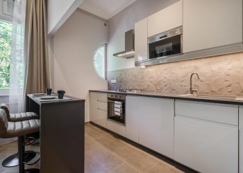 Pályakezdő fiatal első önálló otthona a II. kerületben