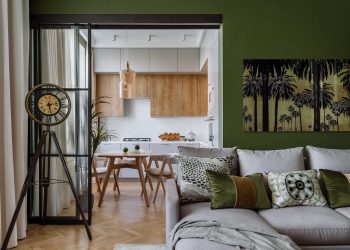 Egyedi lakberendezés egzotikus ázsiai elemekkel, gazdag színekkel, etnikus kiegészítőkkel 77m2-en