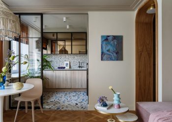 Idős asszonynak és a vele lakó gondozójának átalakított 49m2-es lakás