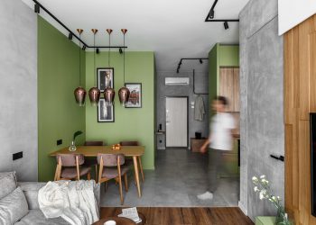 Belső ablakos konyha, természetes színpaletta, modern berendezés 48m2-en
